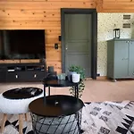 Dom wakacyjny Luxury Family House 